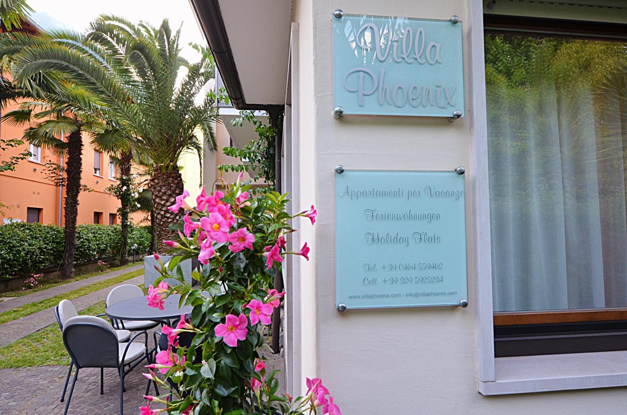 Villa Phoenix - Lake Apartments Riva del Garda Dış mekan fotoğraf