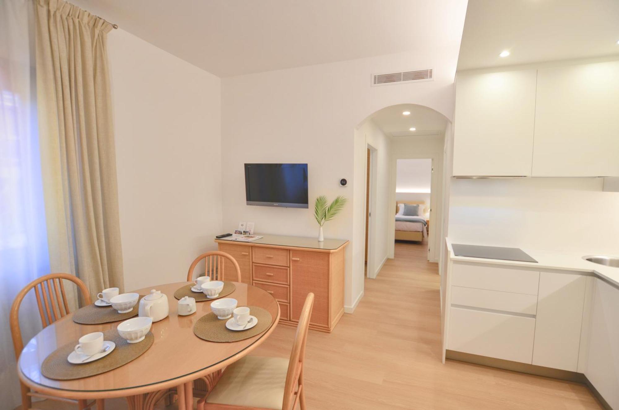 Villa Phoenix - Lake Apartments Riva del Garda Dış mekan fotoğraf