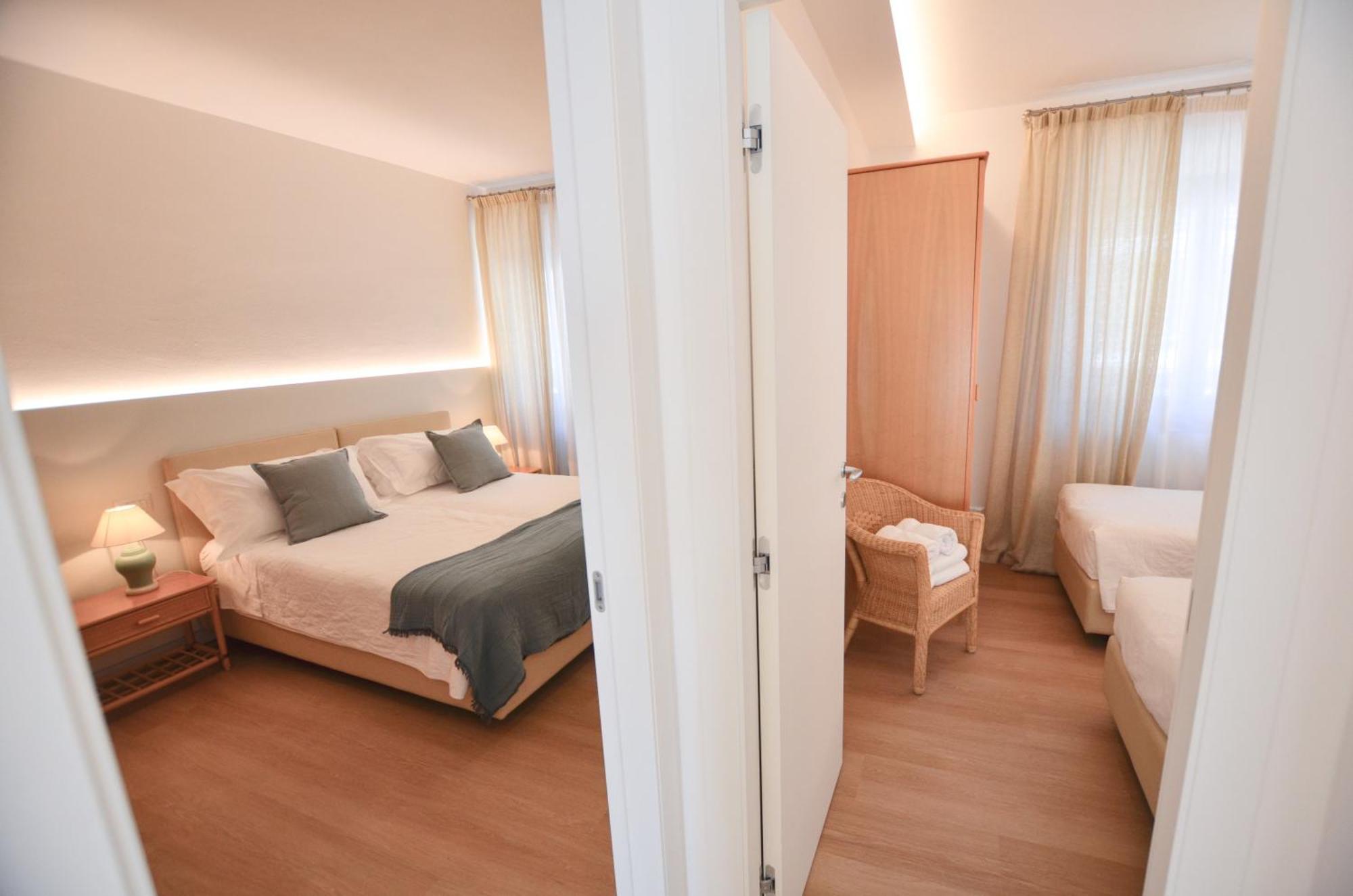 Villa Phoenix - Lake Apartments Riva del Garda Oda fotoğraf