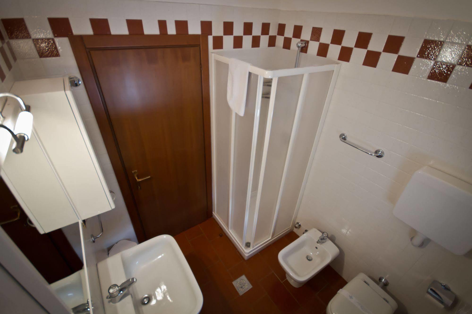 Villa Phoenix - Lake Apartments Riva del Garda Dış mekan fotoğraf
